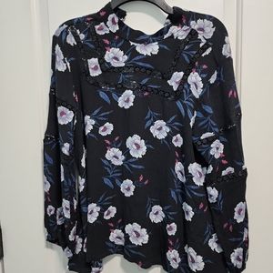 Bongo Black and white floral long sleeve top SZ XL